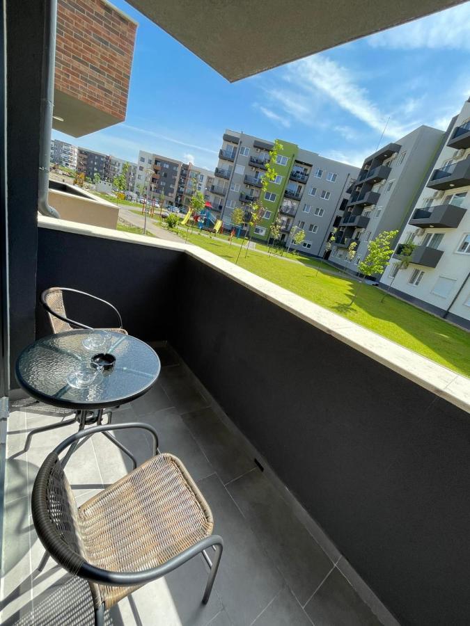Silence Apartment 2 Oradea Exterior foto